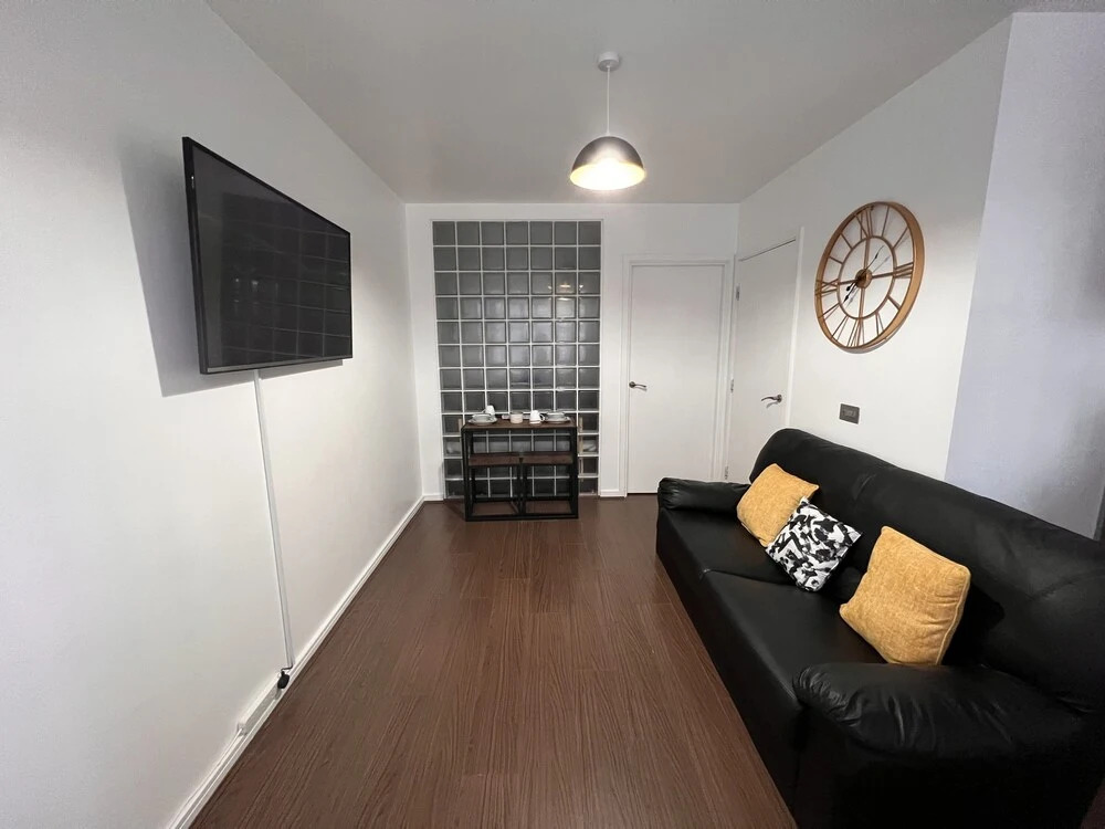 Modern 3 bed Apartment