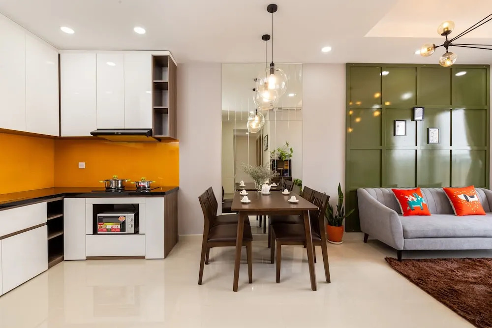 Halo Sun Avenue Apartments