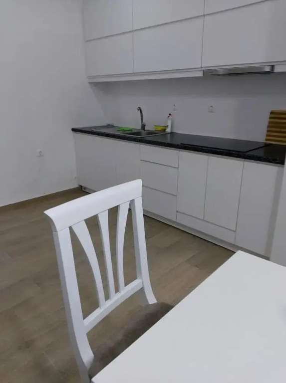 Beautiful Apartments - Perfect Location