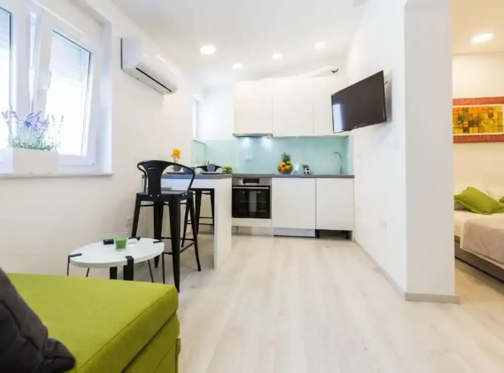 Spacious Two sis Apartments in Zadar With Terrace