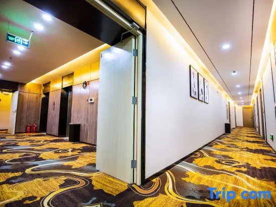 Shengyue Business Hotel (Subway Station of People's Hospital, Jiankang Road, Zhengzhou)