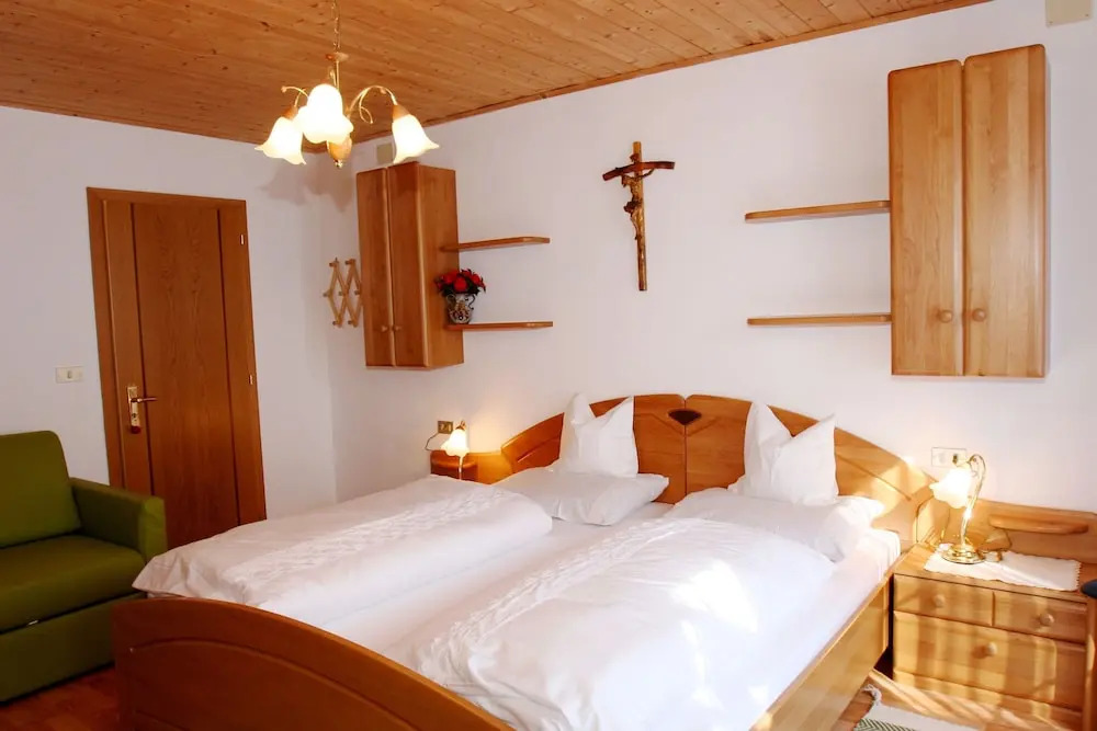 Dolomites Chalet CESA VEDLA -nature & silence