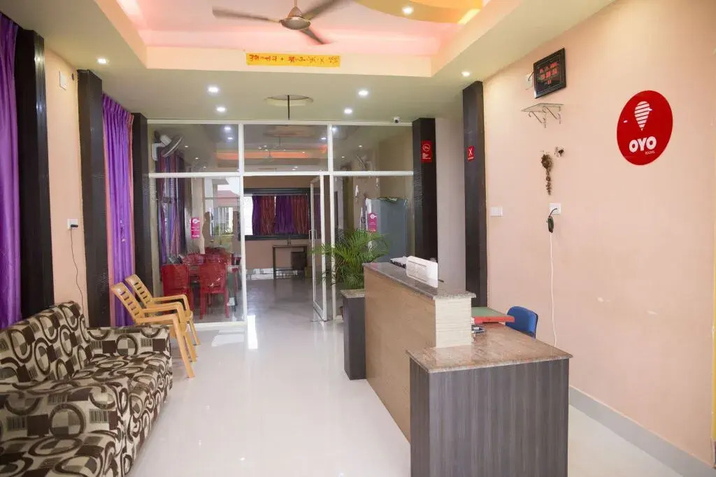 OYO 5051 Silicon Residency