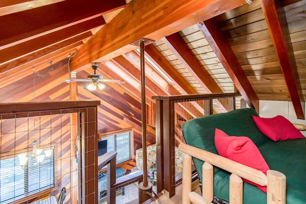 7290 4th Ave Cabin