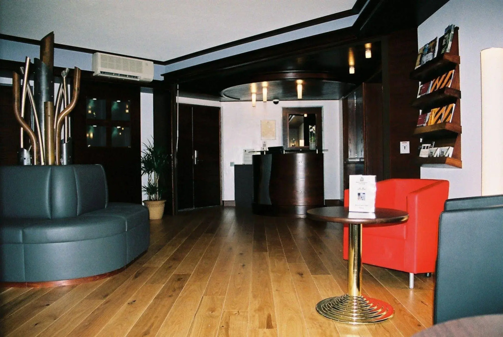 Cottage Logis Hôtel - Restaurant