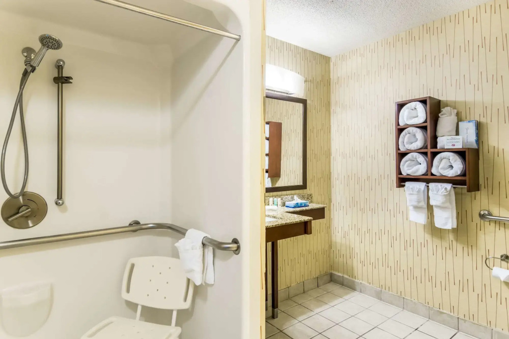 Quality Inn Chester - South Richmond