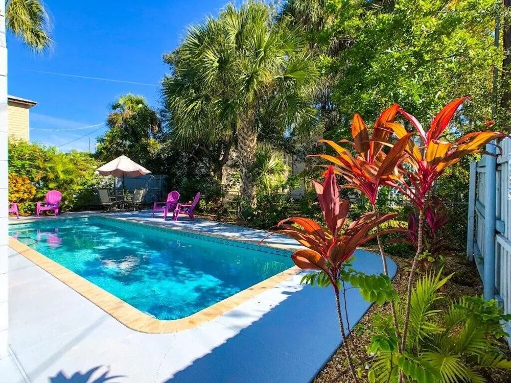 The Beach Barn - 4 Br Home