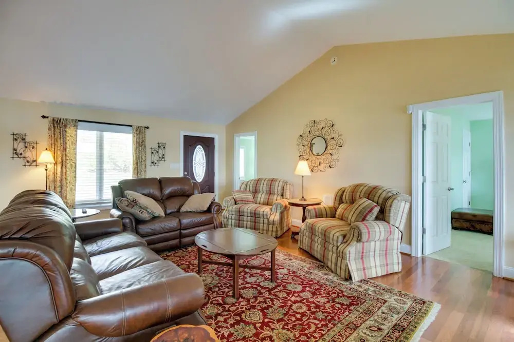 Smith Mountain Lake Getaway w/ Private Dock
