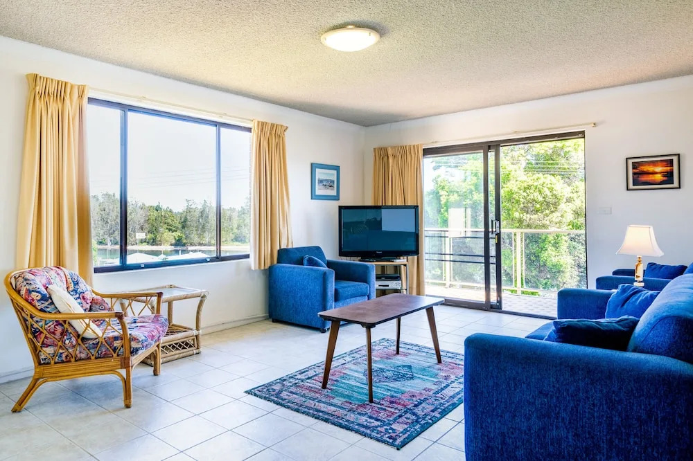 Sunlake Unit 9