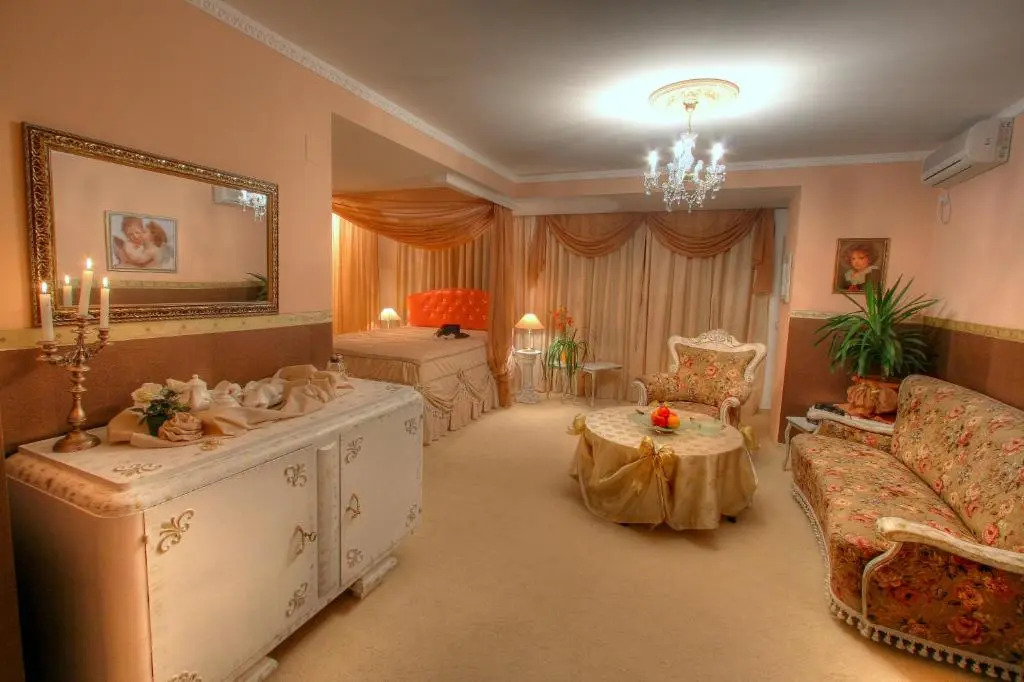 Family Hotel Mania