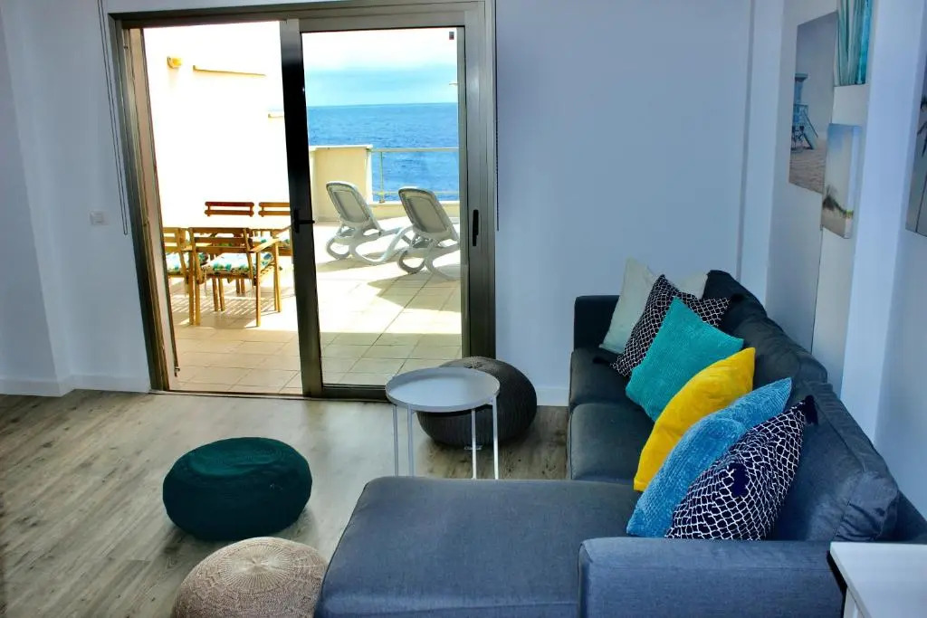 3Bdr + 2Bath Ocean View Apartment