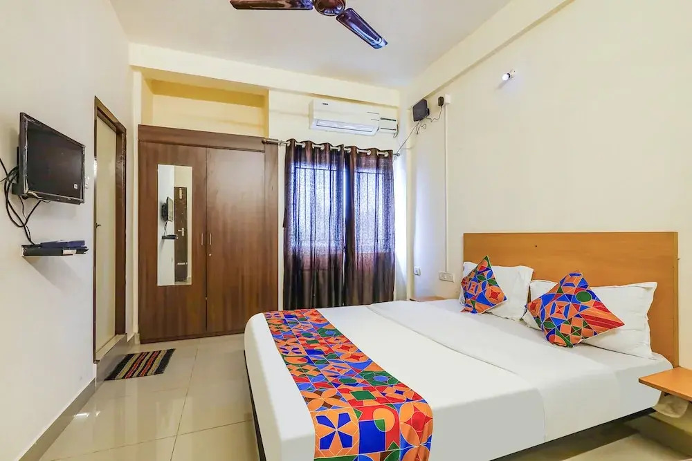 FabHotel Tristar Residency - Tambaram
