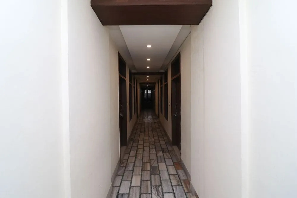 Hotel Amba Inn