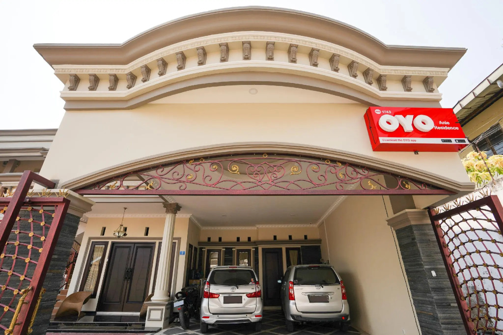 OYO Living 1743 Anie Residence