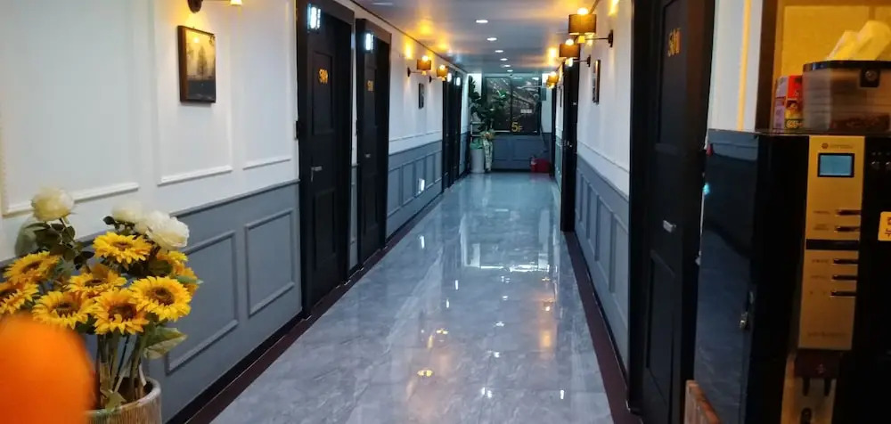 Luxury Motel