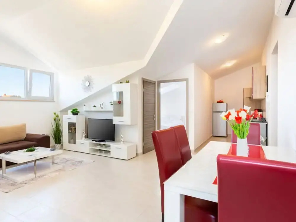 La Riva 1 Comfortable Holiday Residence