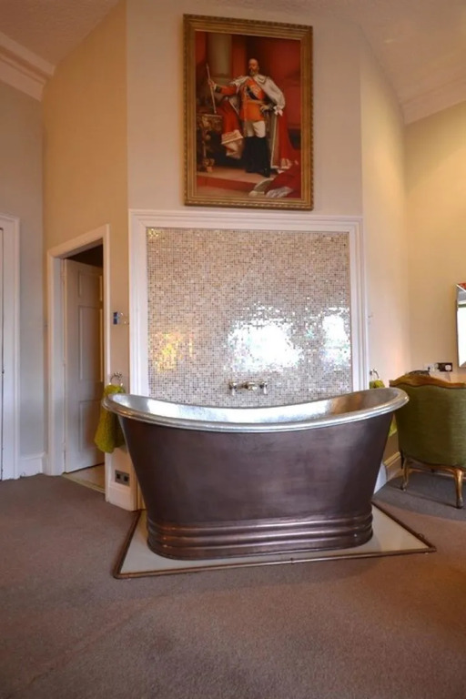 The Churchill Hotel