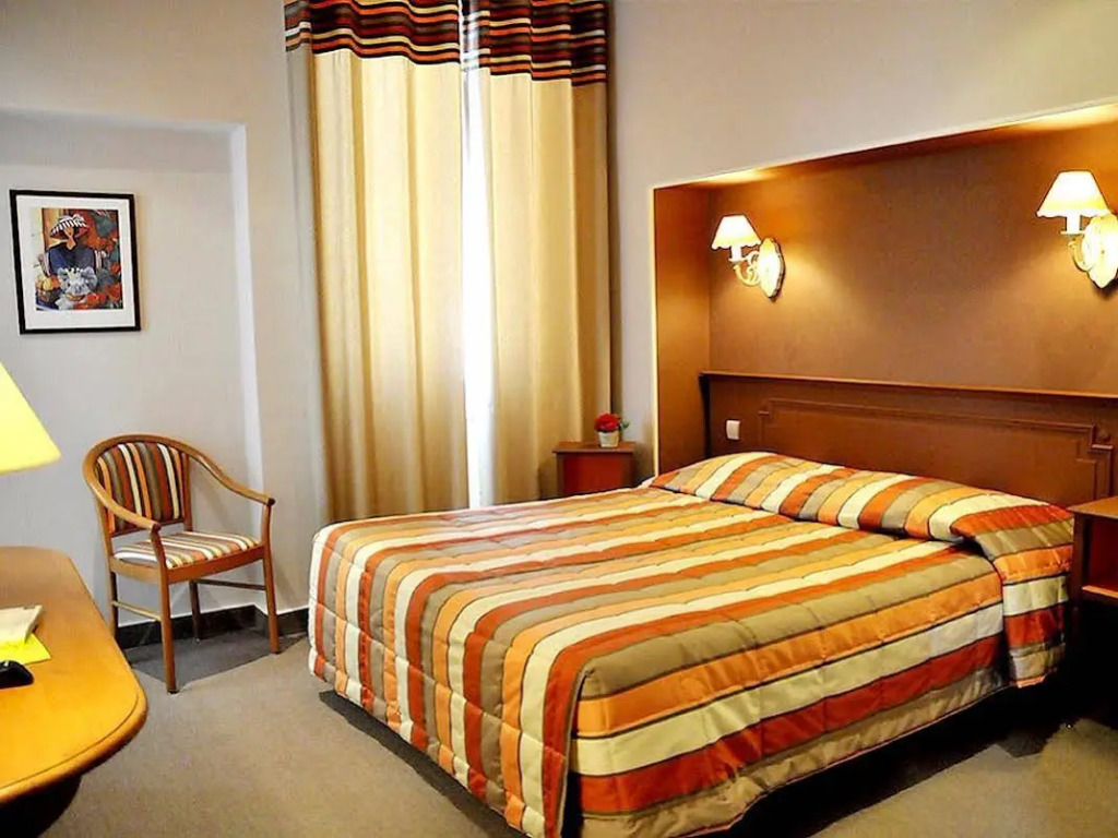 Le Grand Hôtel de Mayenne - Logis hôtels restaurant