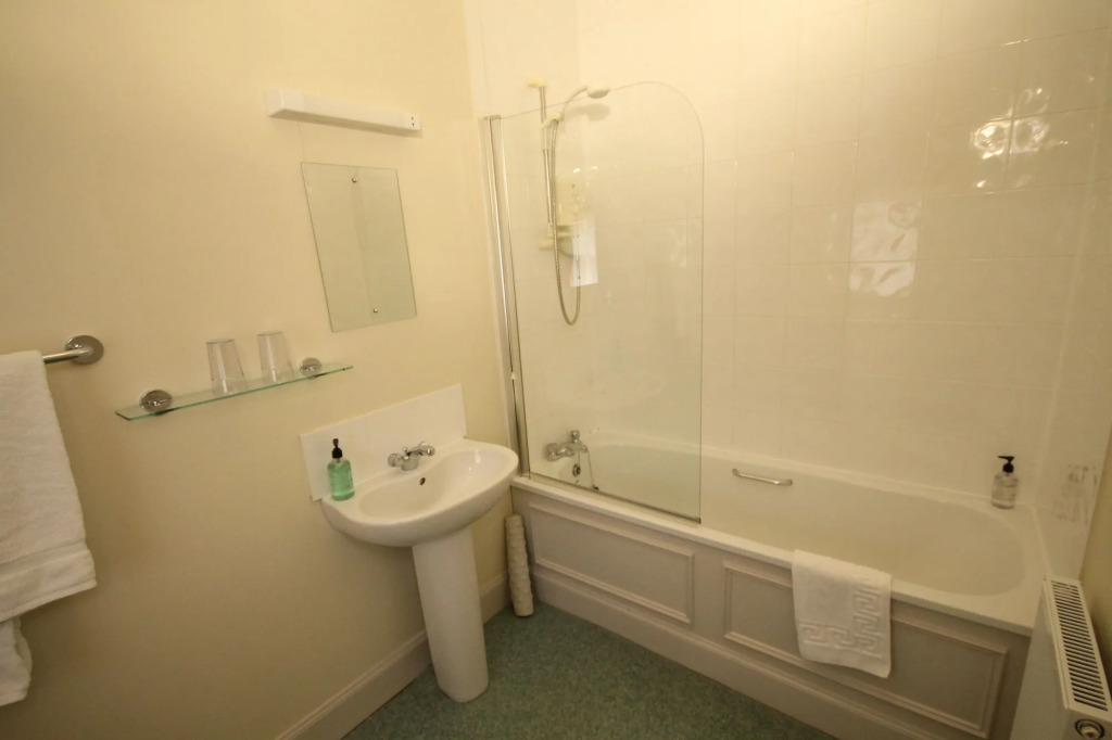 Inglestone House Guest House
