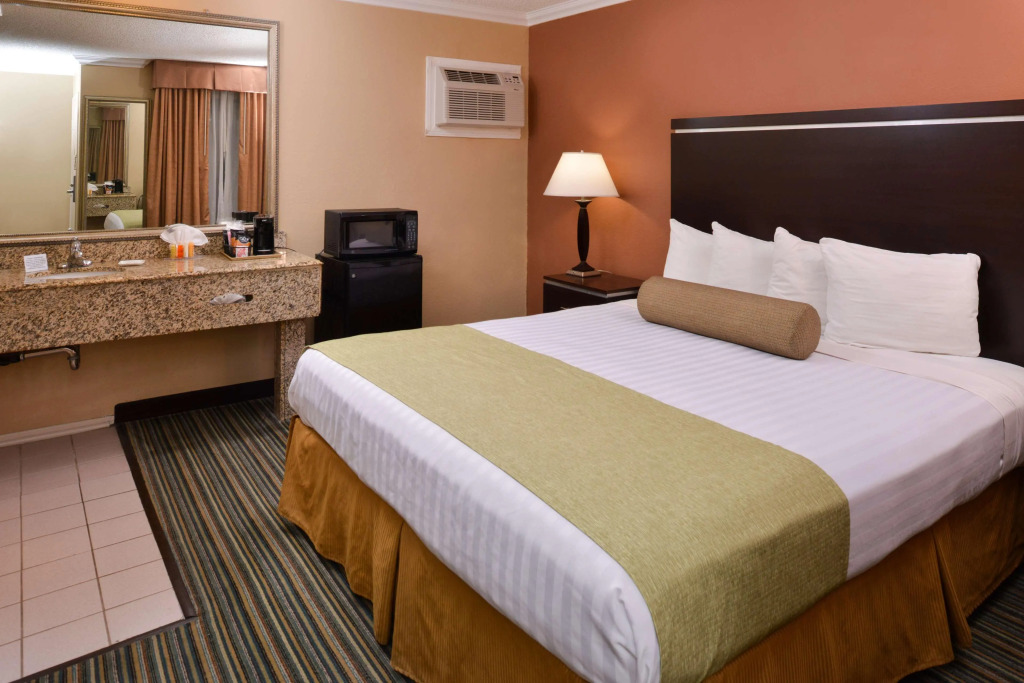 Best Western Courtesy Hotel - Anaheim Resort Amusement Park