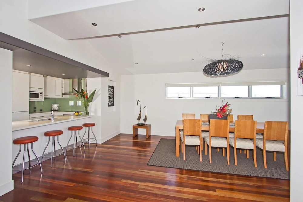 Penthouse On Pearl