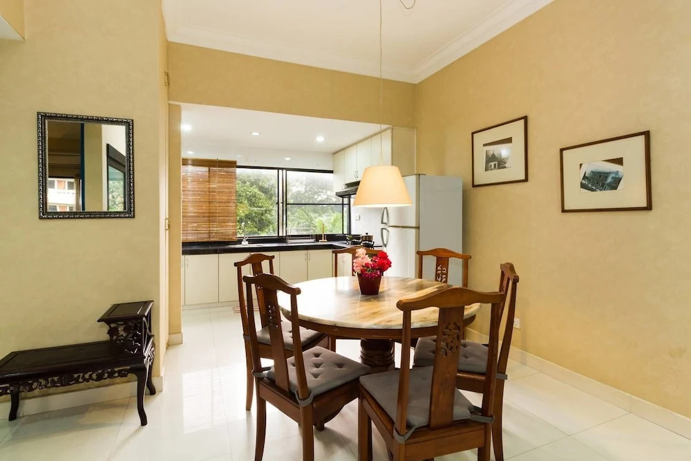 Cozy and Elegant Shahzan Court