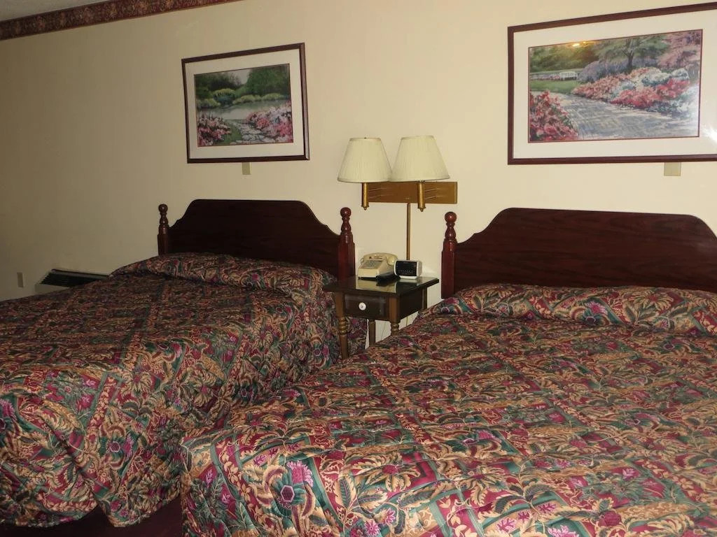 Holiday Motel
