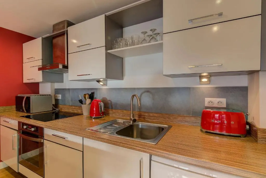 BIOLAY 2 - Alpes Travel - Central Chamonix - Sleeps 6