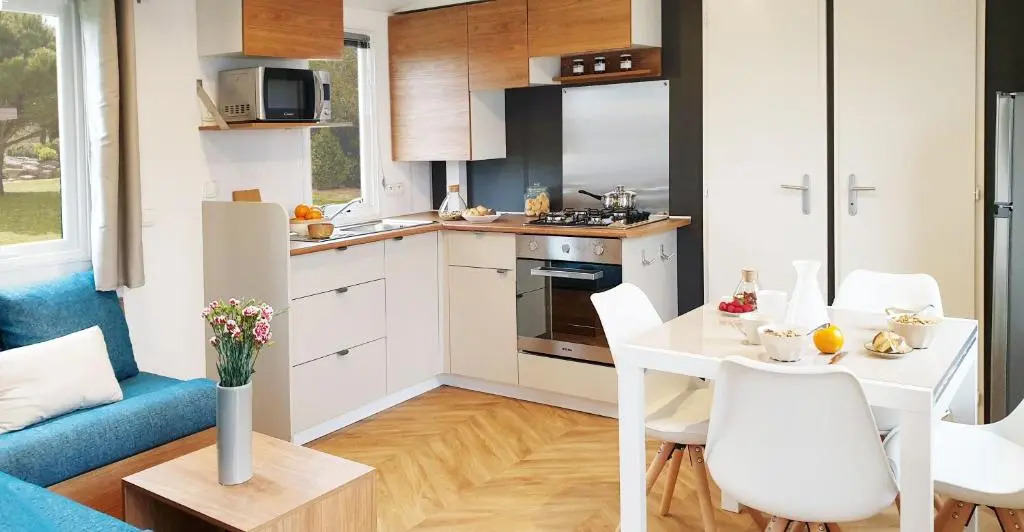 Charmant mobile-home 6 personnes - Camping 4*