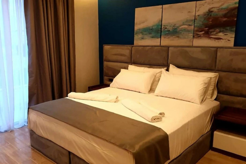 Henry Resort & Spa