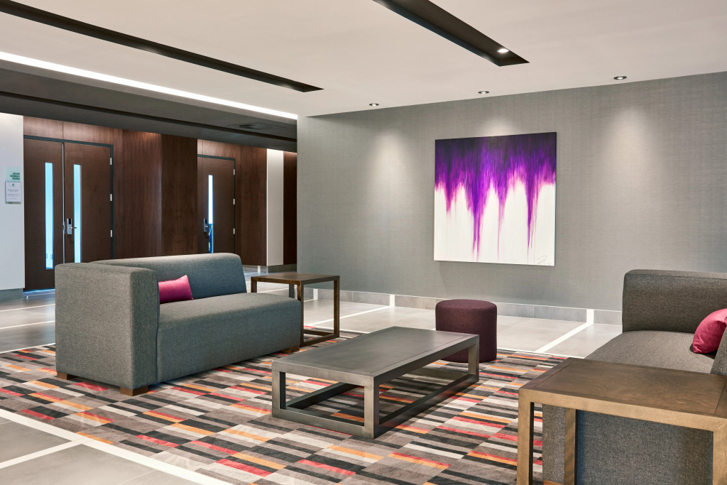 Holiday Inn Hotel & Suites - Montreal Centre-ville Ouest by IHG