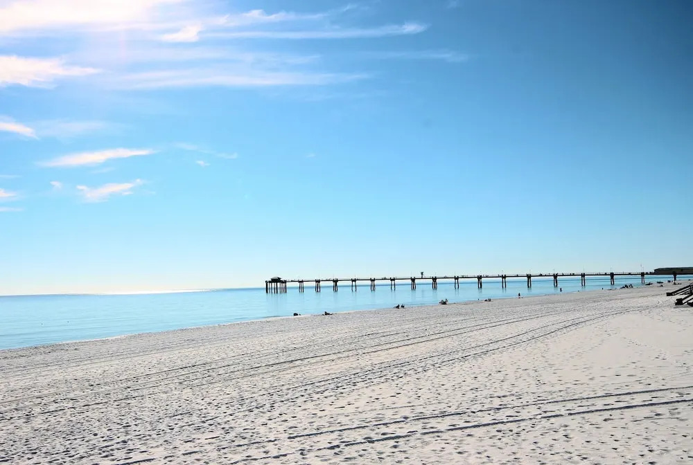 Gulfside 209 - 2 Br condo by RedAwning