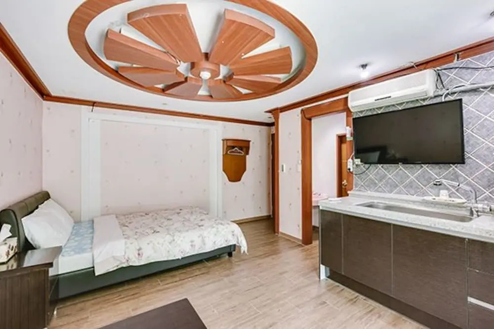Yangju Aris Pension