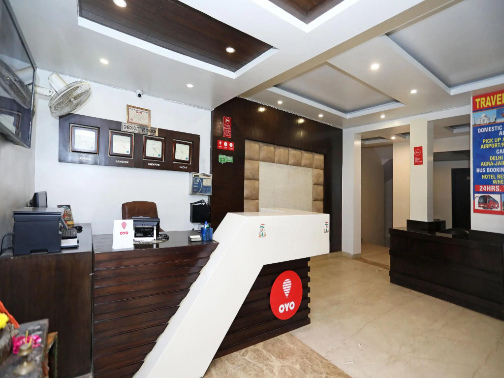 Oyo Capital O 11357 Hotel benz international
