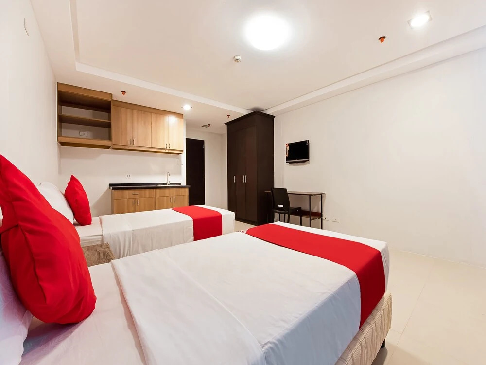 Amina Plaza and Residences