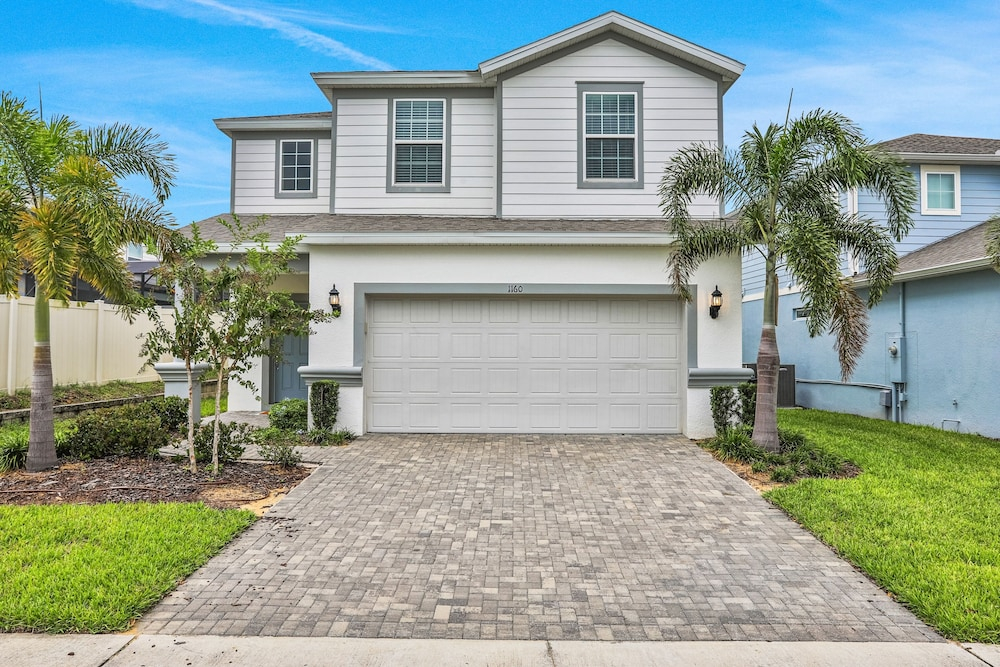 Relax & Play Resort Villa | Magical 6-Bedroom Retreat Near Disney