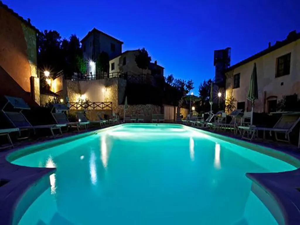 Appartamento con piscina Il Borghetto - vicino San Gimignano