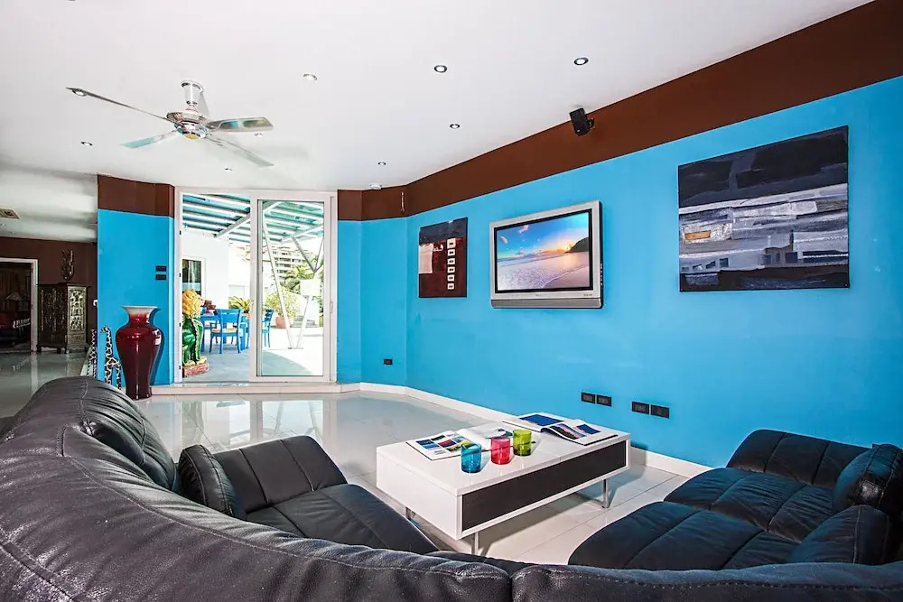 Pratumnak Argyle Villa 8 Beds