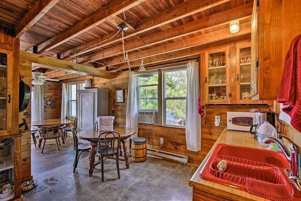 1000 Islands In Chippewa Bay 3 Bedroom Cabin by RedAwning