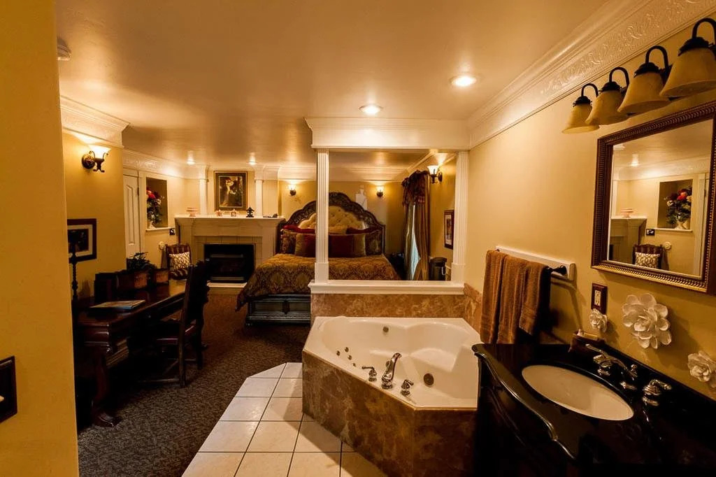Castle Creek Inn