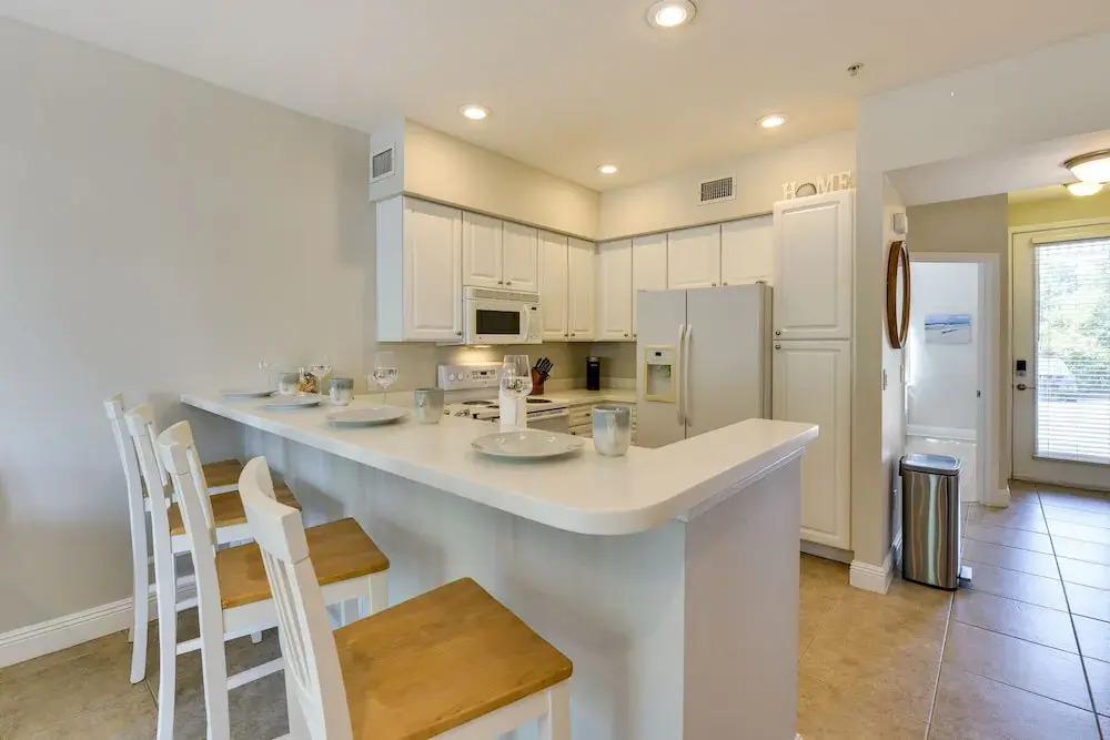 Santa Rosa Beach Condo w/ Patio < 1 Mi to Beach!