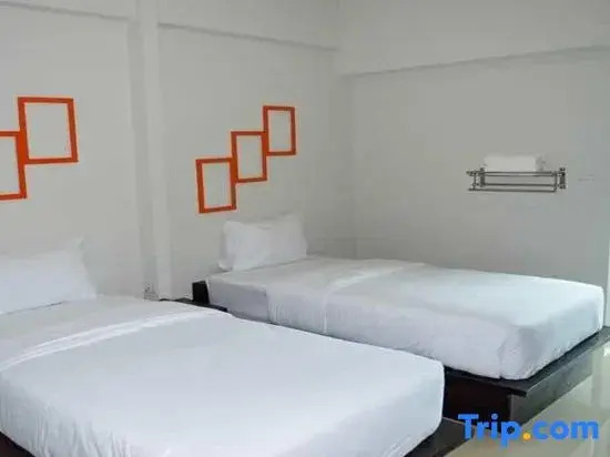 Soi 4 Service Residence