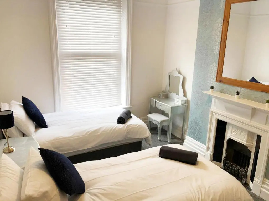 Summer Breeze. 3-bed apartment close to the beach