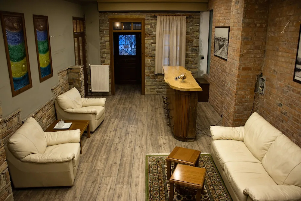 Hotel Defkalion