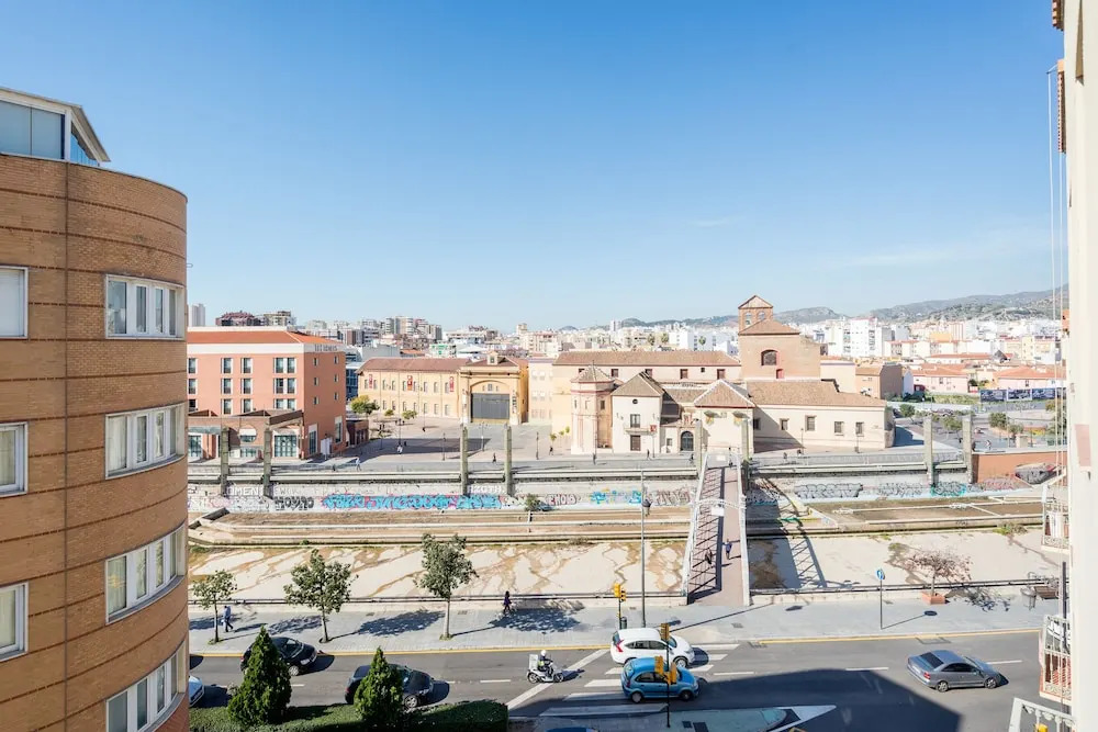Ahro Suites Plaza de Arriola 1