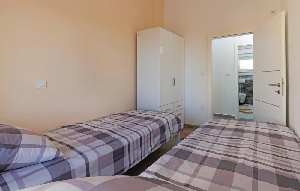 Four-Bedroom Holiday Home In Vodnjan