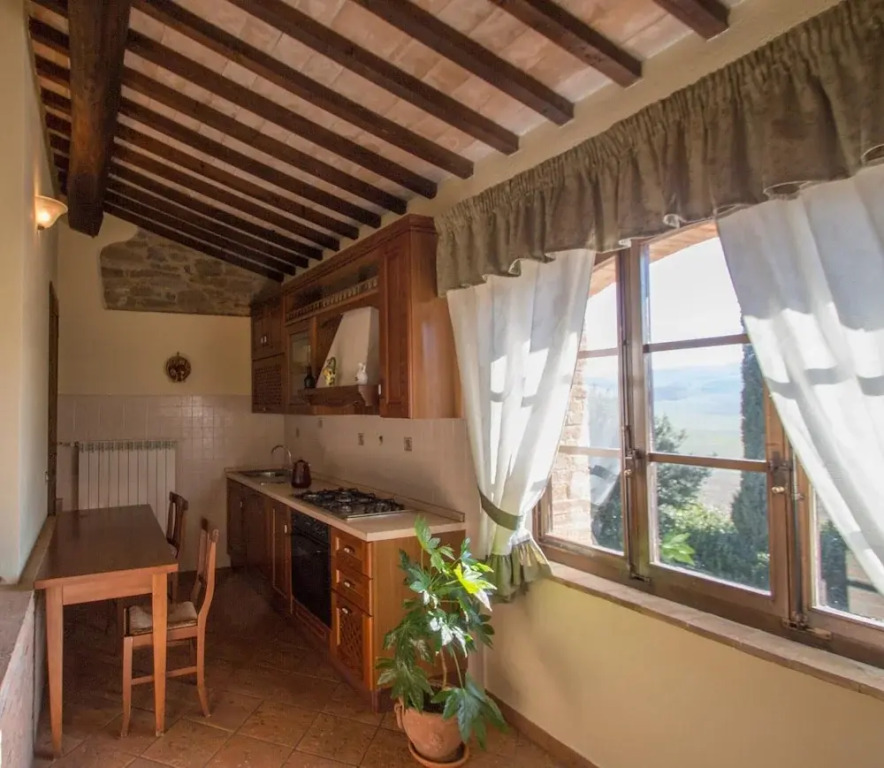 Cottage in Tuscany With Private Pool & Wine
