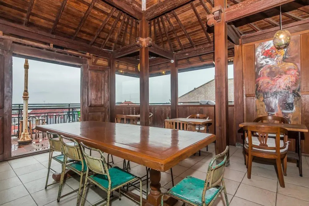 ZEN Rooms Raya Kuta 3