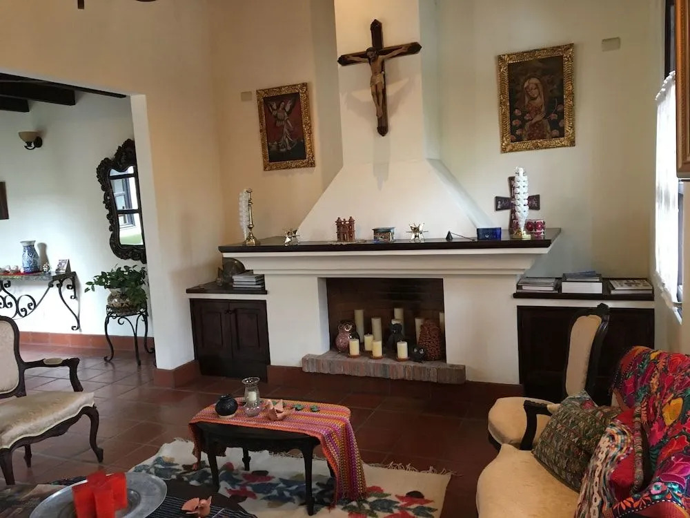 Casa de la Alameda