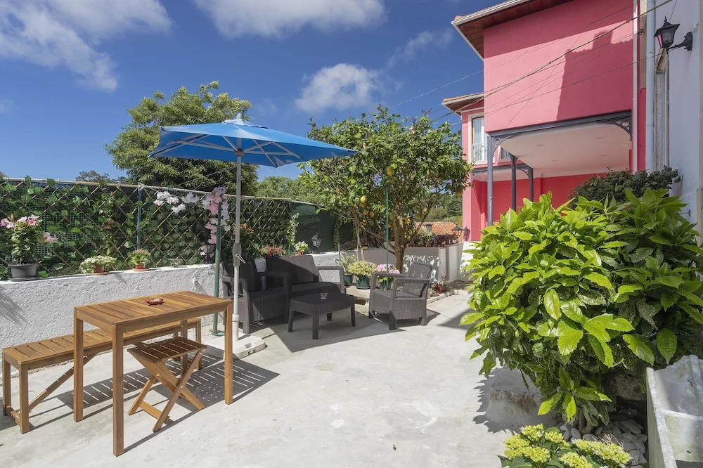 Happy Holiday Sintra Guesthouse & Breakfast